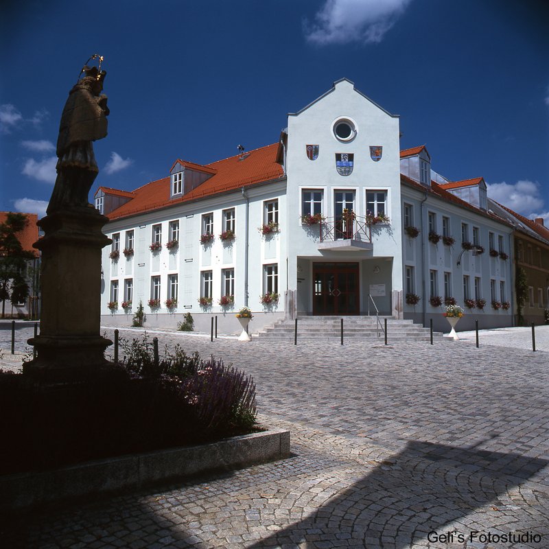 Bild vom neuen Rathaus in Mitterteich Neues-Rathaus-mitterteich.jpg