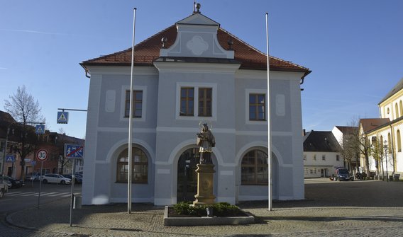 Bild: Das Rathaus in Mitterteich