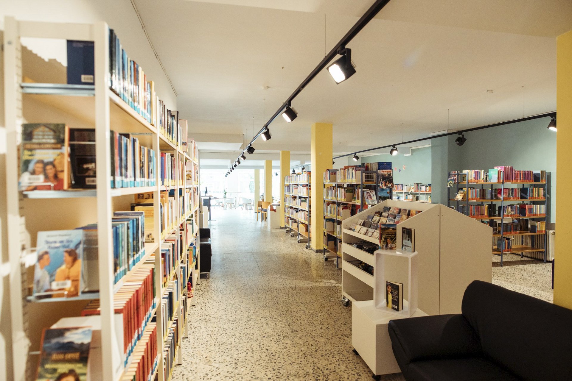 Bild: Die neue Bücherei Mitterteich