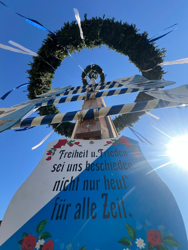  Maibaumaufstellen___2025.jpg